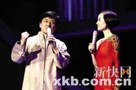 成龙爆料鲁豫视频播放在线观看,鲁豫视频幕后故事，独家爆料带你一探究竟
