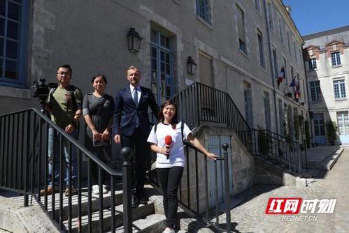 昆明网红吃瓜事件视频,一场网络热议的瓜田奇遇