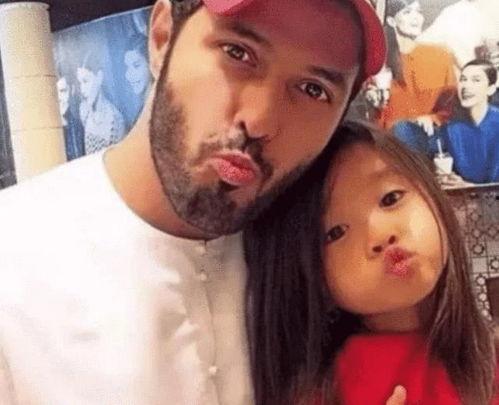 迪拜爆料女孩视频,奢华背后的真实生活