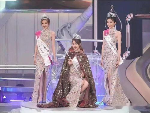 甄妮爆料王菲李玫瑾视频,揭秘娱乐圈不为人知的一面