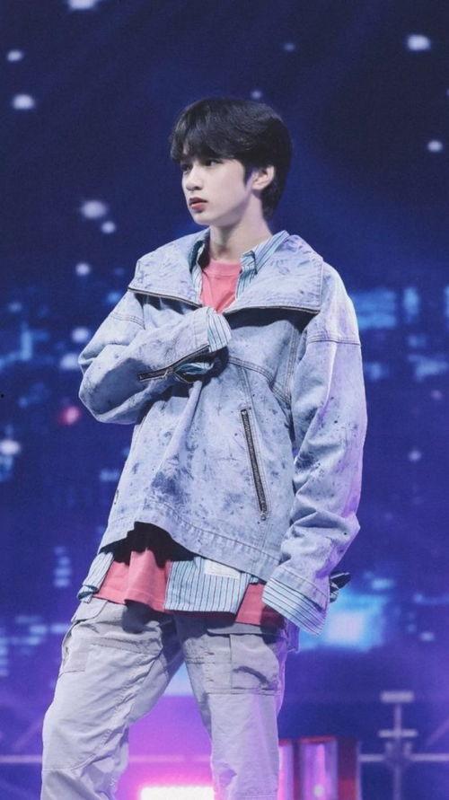 爆料娱乐圈刘耀文,揭秘明星背后的故事