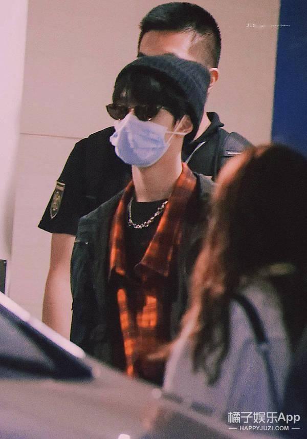 爆料娱乐圈刘耀文,揭秘明星背后的故事