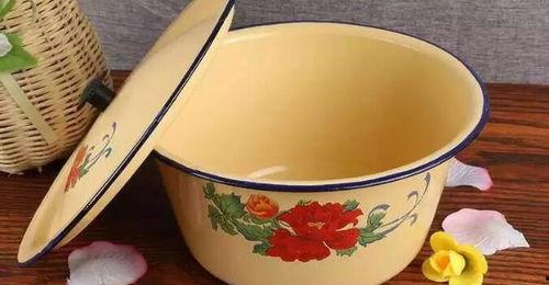 娱乐爆料碗盆是真的吗,碗盆真假之谜，真相即将揭晓！